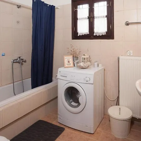 Maria's Cozy Loft In Makrinítsa